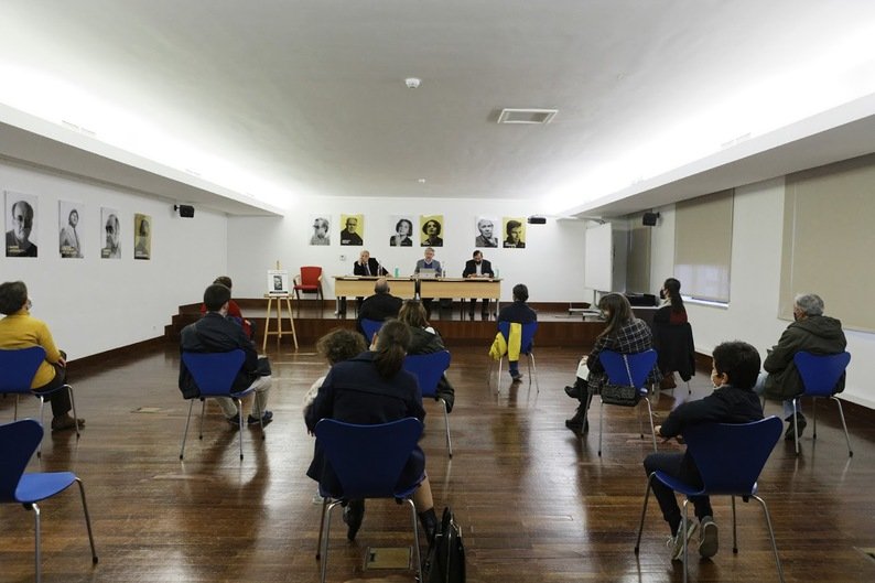 Biblioteca de Viseu recebe "Quadras de São Martinho" de 375 participantes, em 2020